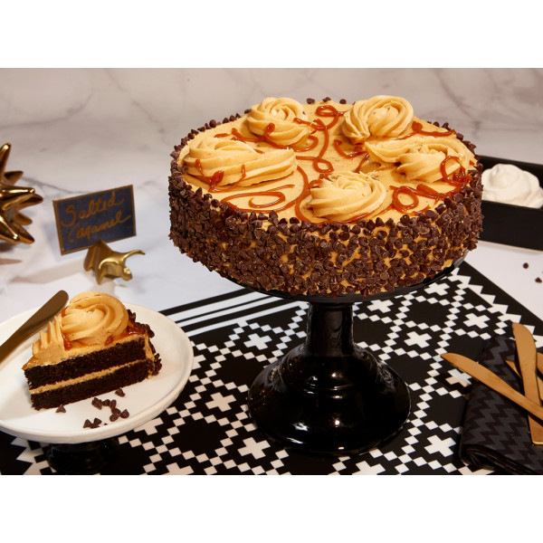 Pastel de chocolate con caramelo salado