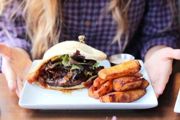 Planee el almuerzo en su restaurante favorito