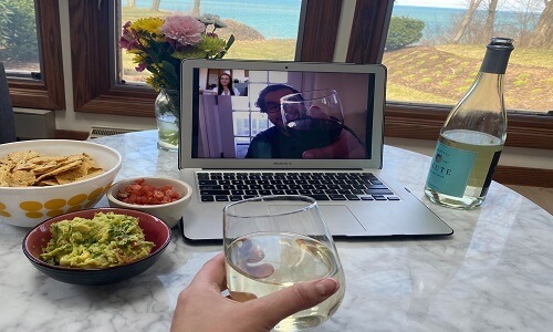 Anfitrión de la fiesta virtual